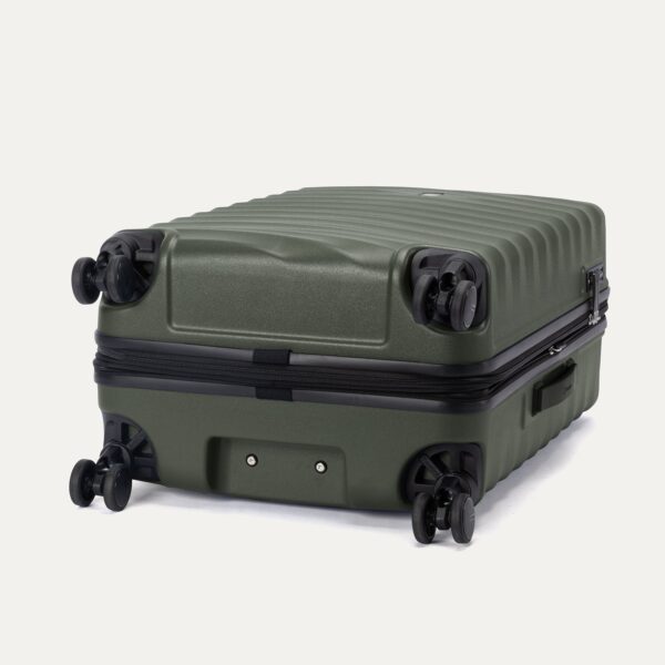 Maxlite® Air V2 Medium Check-In Hardside Spinner