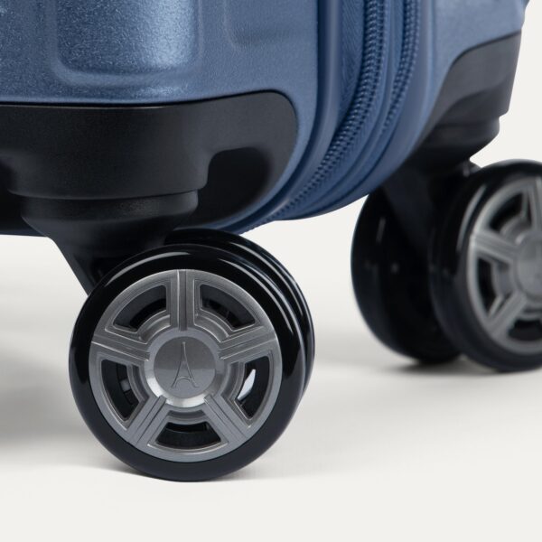 Platinum® Elite Compact Carry-On Hardside Spinner