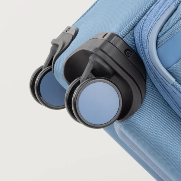 VersaPack®+ Carry-On Spinner